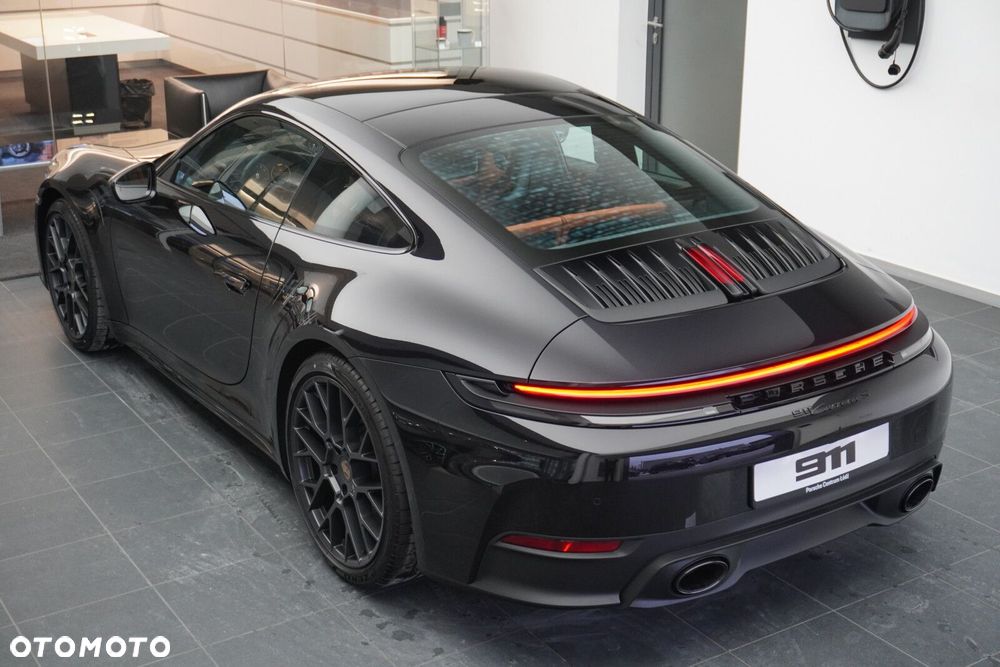 Porsche 911 Carrera S - 15