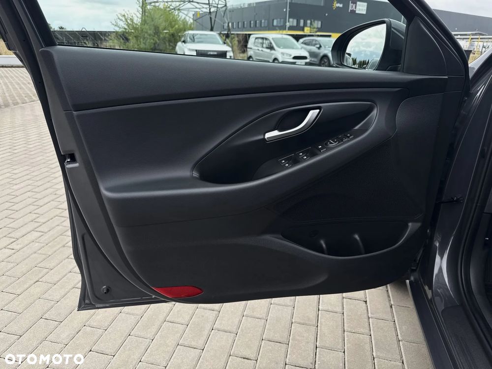 Hyundai i30 1.5 T-GDI 48V Smart Plus - 25