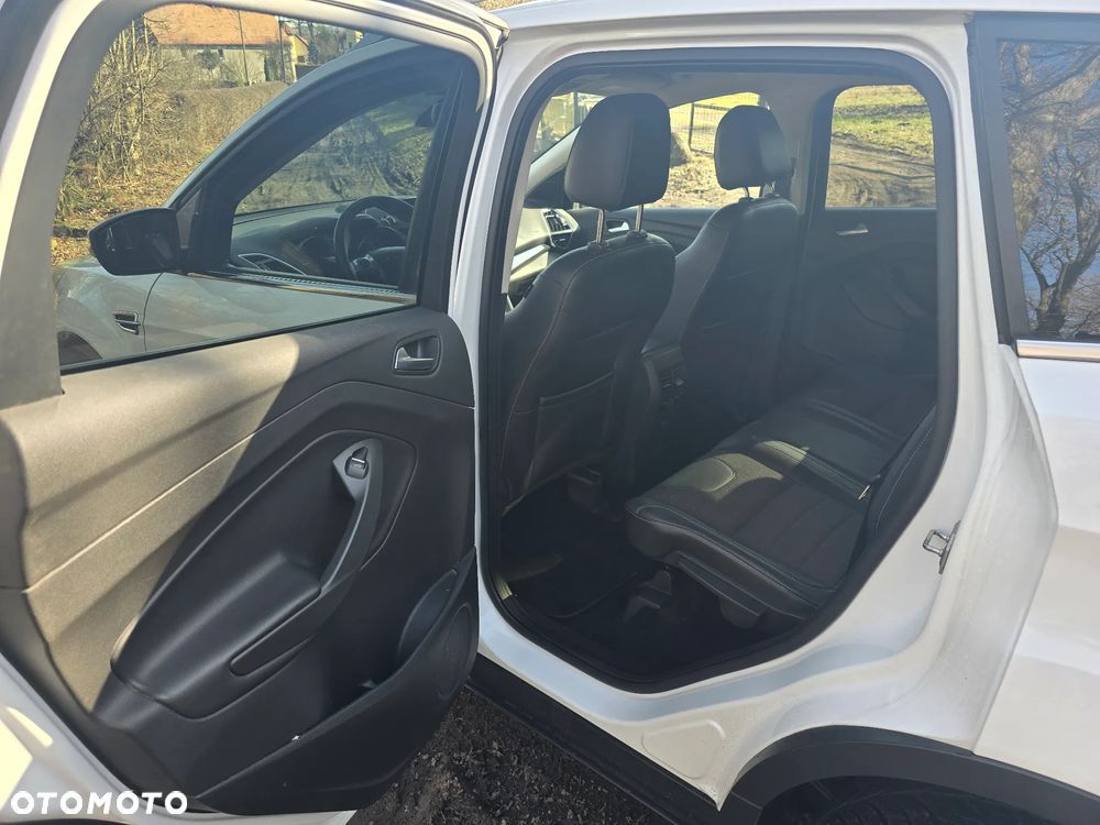 Ford Kuga 2.0 TDCi 4x4 Titanium - 14