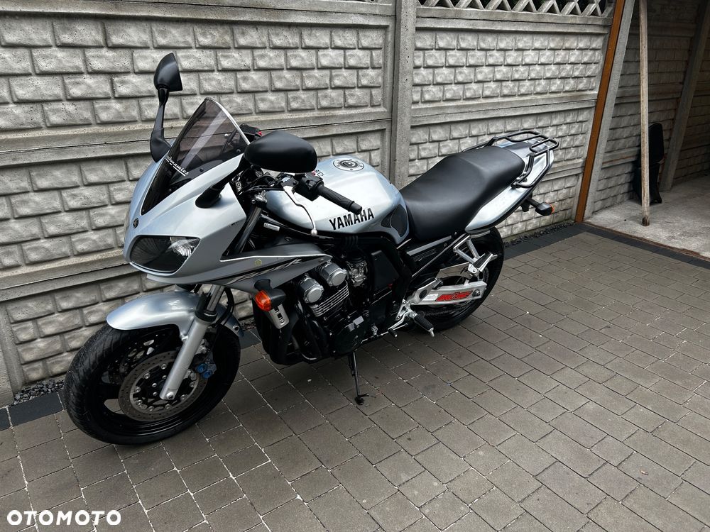 Yamaha FZS - 13