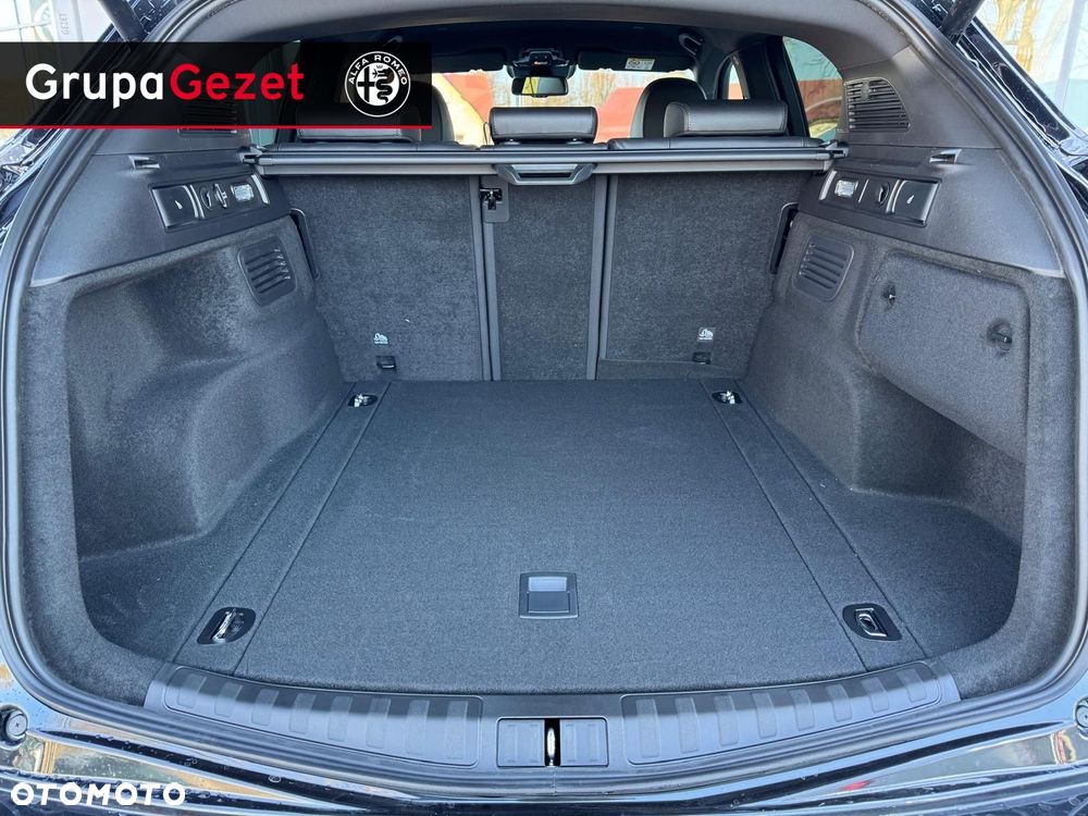 Alfa Romeo Stelvio - 13