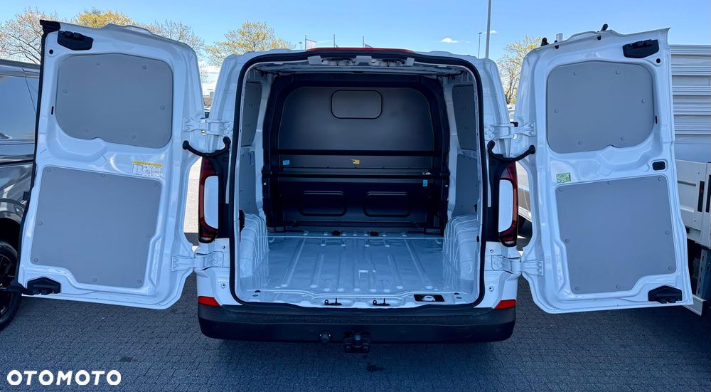 Volkswagen T7 Furgon PLUS - 6