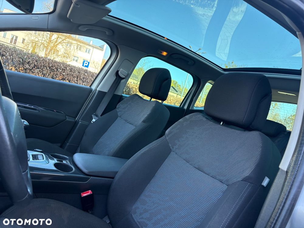 Peugeot 3008 1.6 Premium - 6