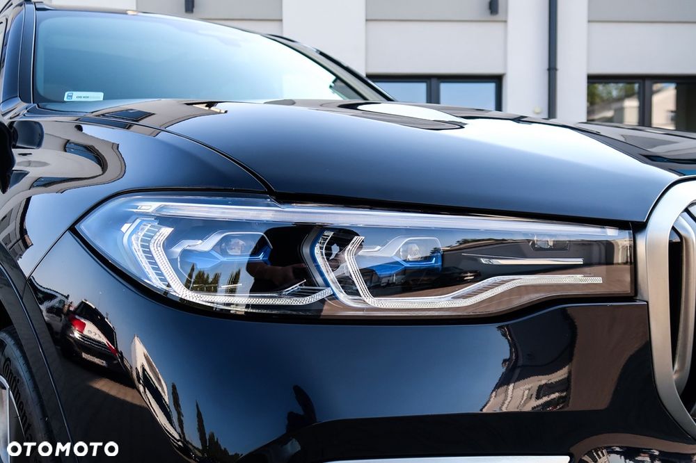 BMW X7 M50d sport - 12