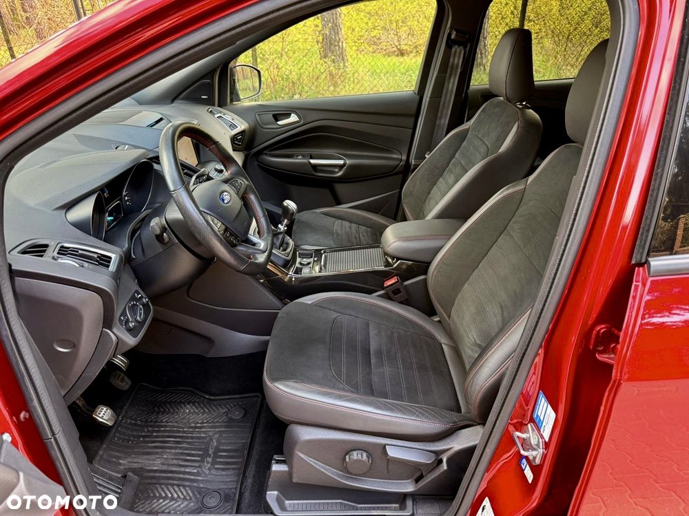 Ford Kuga 1.5 EcoBoost FWD ST-Line ASS - 19