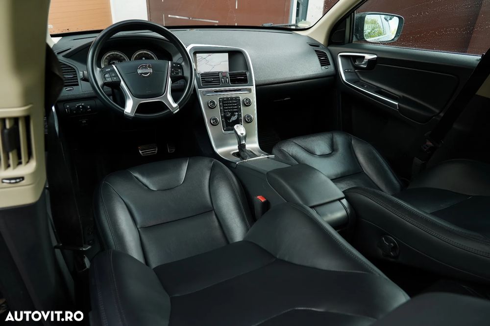 Volvo XC 60 D5 AWD Geartronic Summum - 7