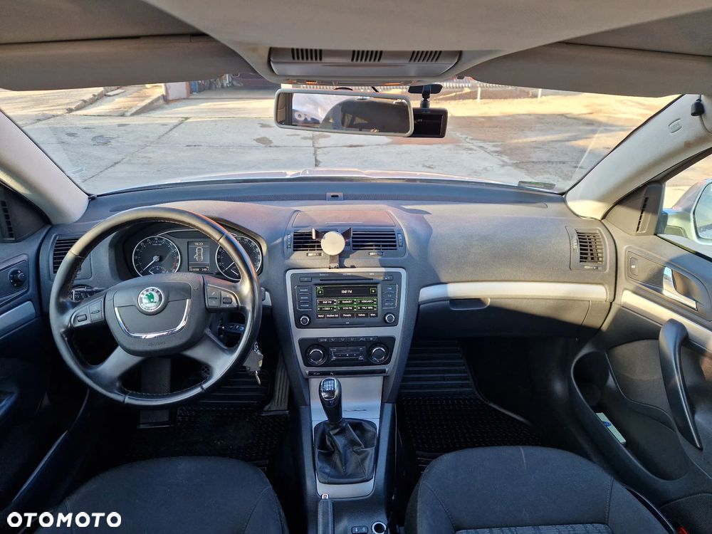 Skoda Octavia 2.0 TDI DPF Elegance - 19