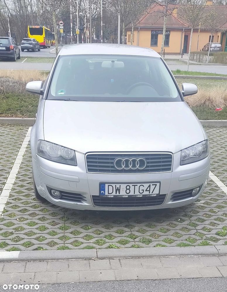 Audi A3 3-drzwiowe 1.6 Ambiente - 1