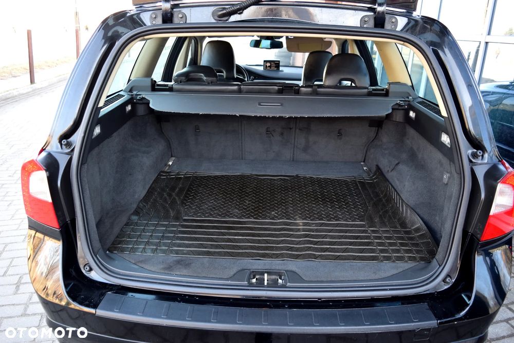 Volvo V70 D5 DPF Summum - 9