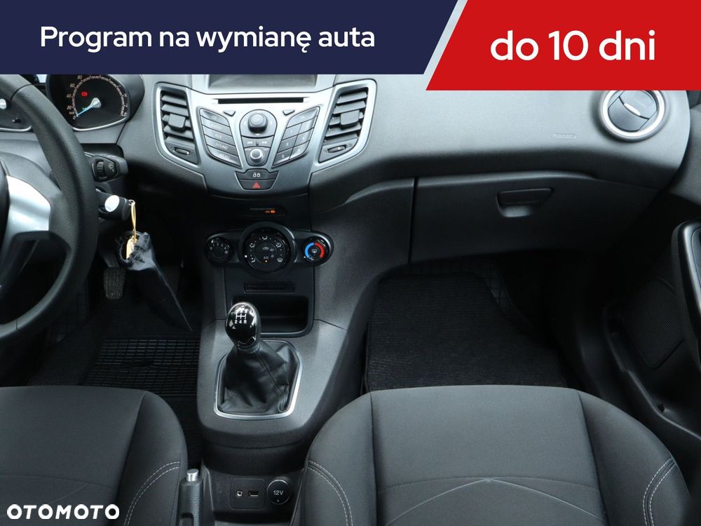 Ford Fiesta - 10