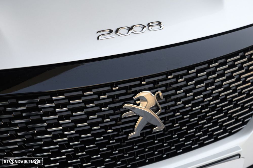 Peugeot 2008 1.2 PureTech Allure - 10