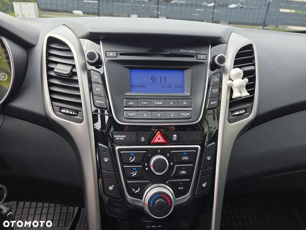 Hyundai i30 1.6 Style - 12