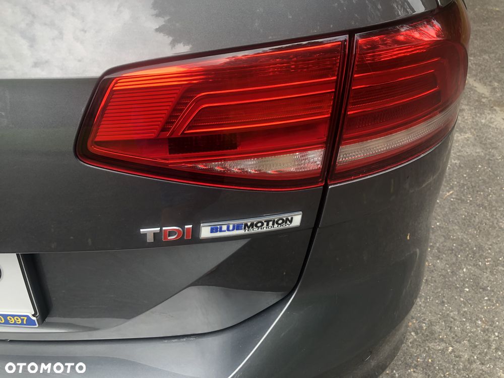 Volkswagen Passat Variant 1.6 TDI (BlueMotion Technology) Comfortline - 22