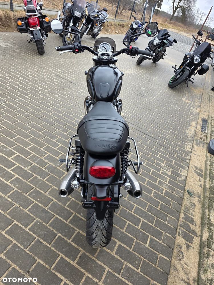 Triumph Street Twin - 27