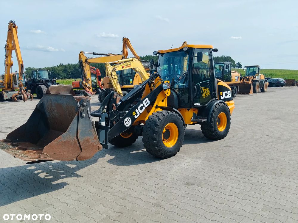 JCB 406 - 1