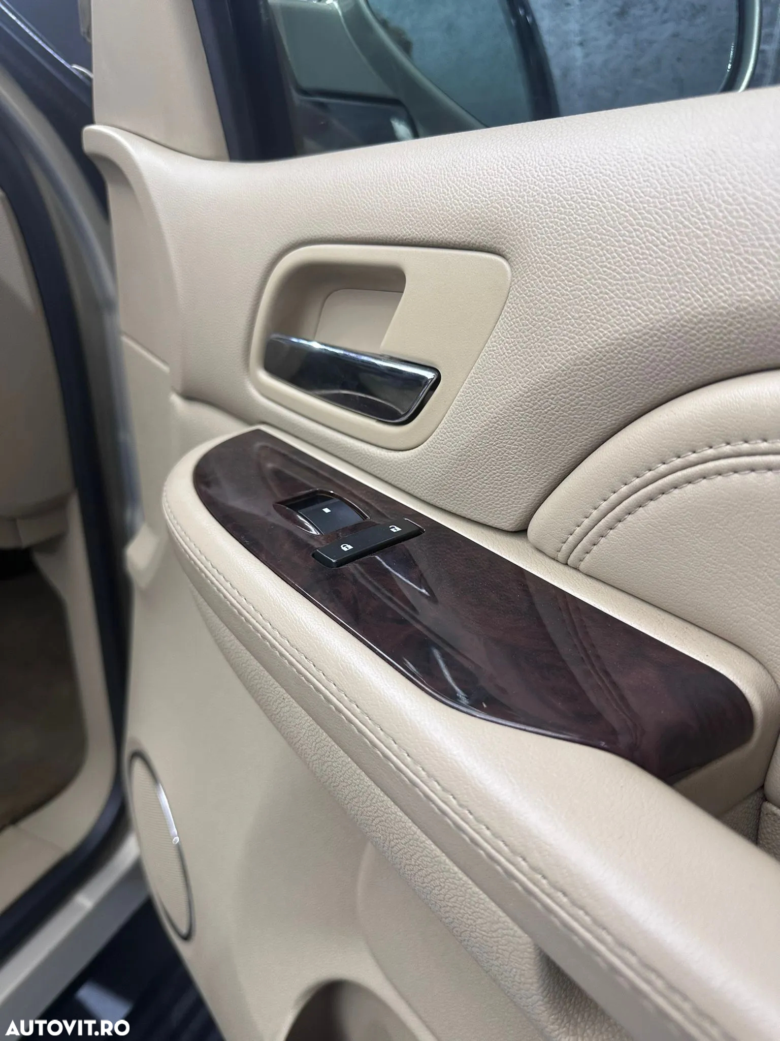 Cadillac Escalade 6.0 V8 - 18