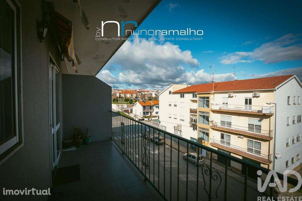 Apartamento T4 em Pinhel de 117 m2 - Grande imagem: 3/40