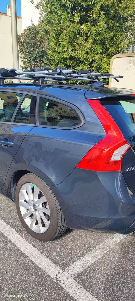 Volvo V60 D2 Kinetic - 11