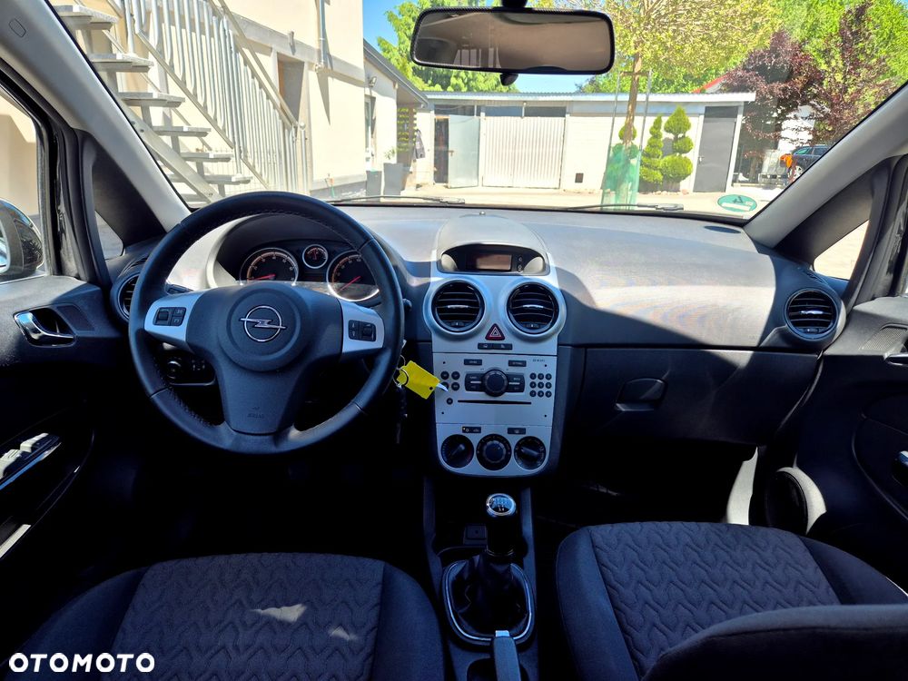 Opel Corsa 1.2 16V Enjoy - 17