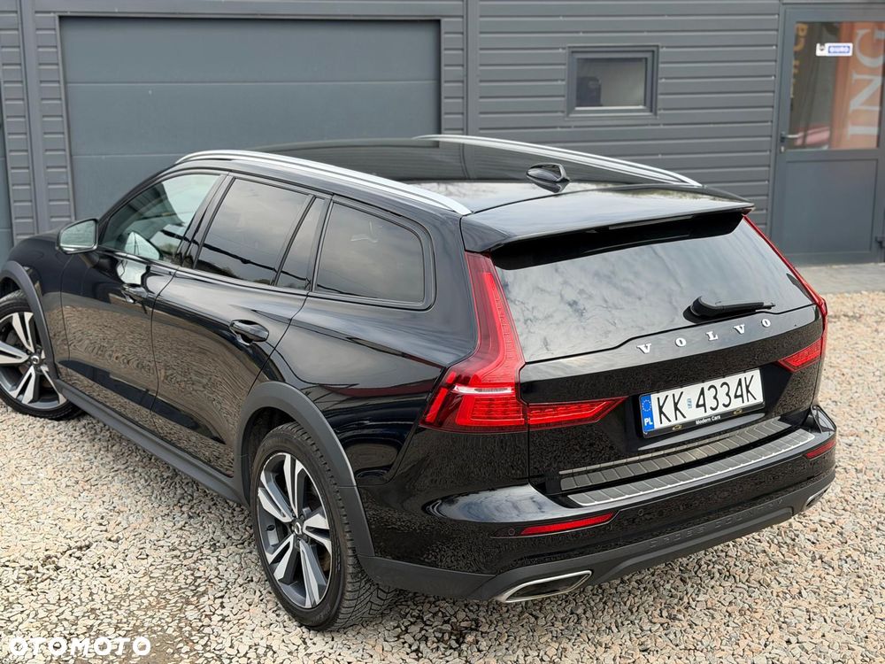 Volvo V60 Cross Country B4 D AWD Geartronic Pro - 17