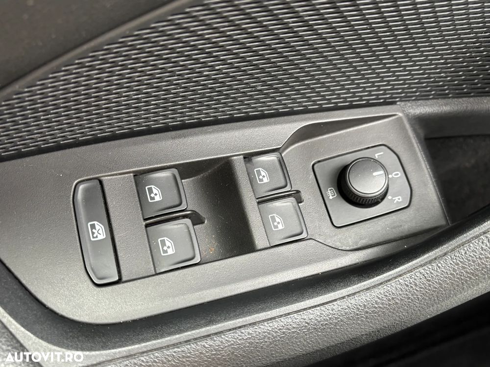 Skoda Octavia 2.0 TDI DSG Ambition - 27