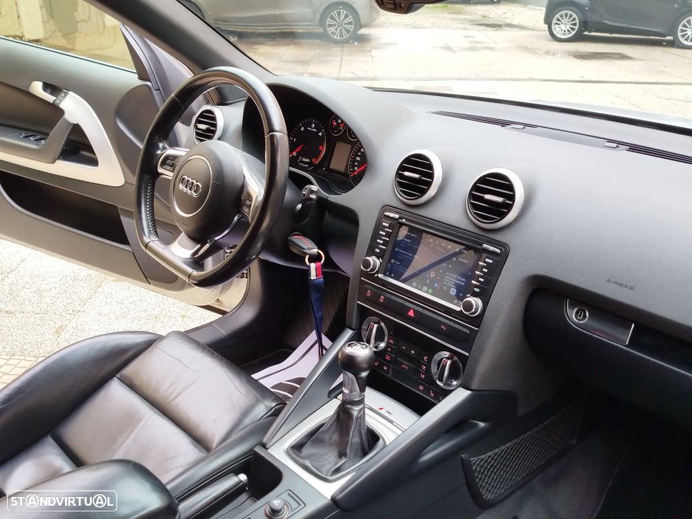 Audi A3 Cabrio 1.6 TDi DPF S line Sport Pack - 20