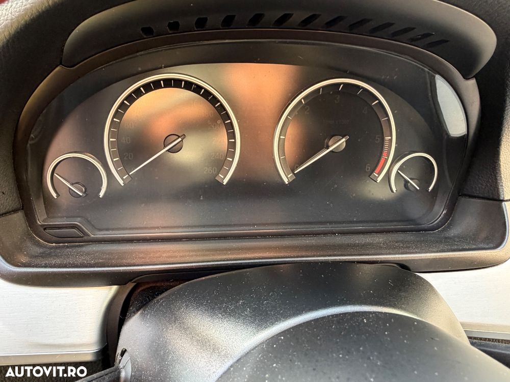 BMW Seria 5 520d Aut. - 6