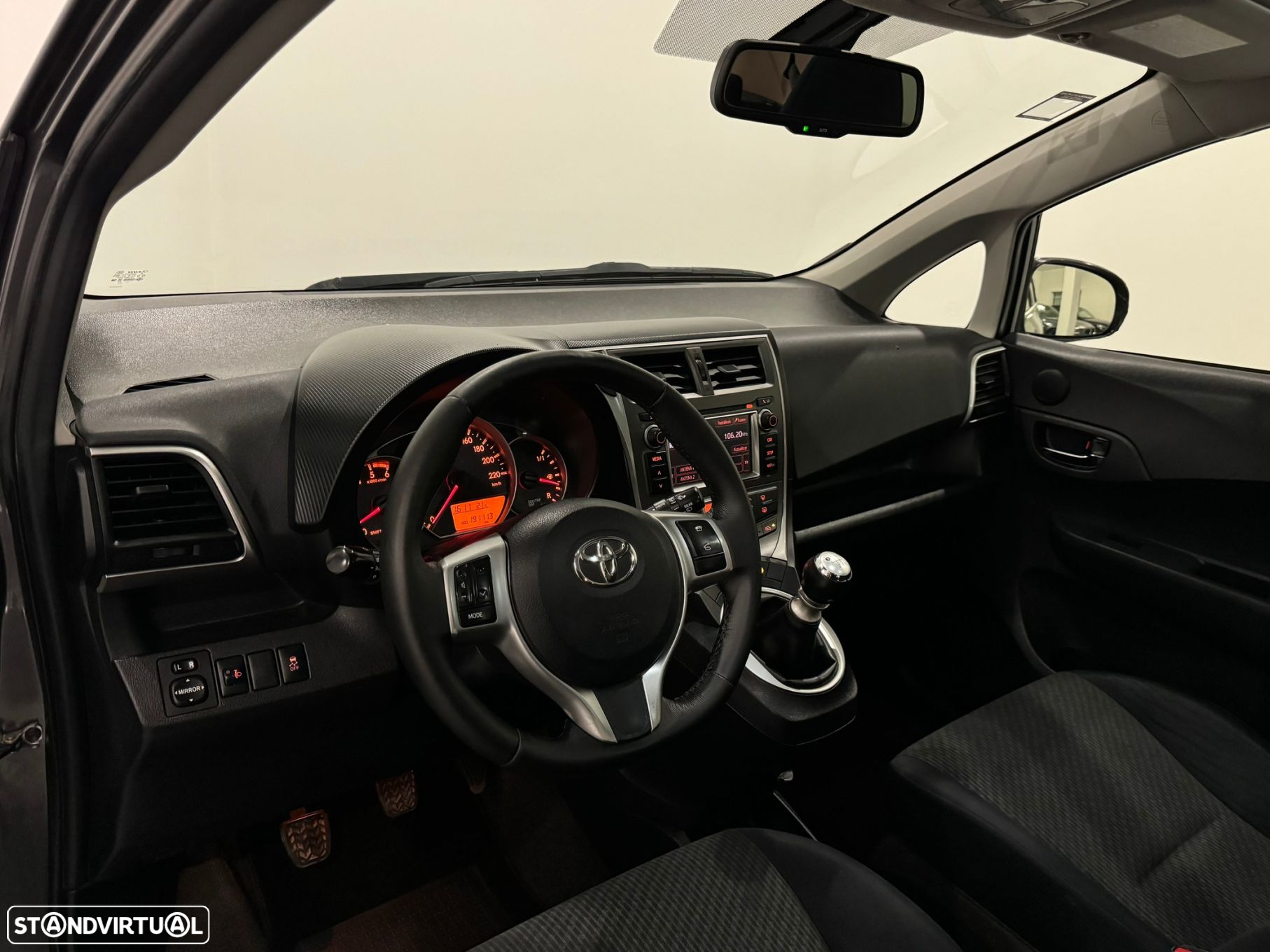 Toyota Verso-S 1.4 D-4D Exclusive - 6
