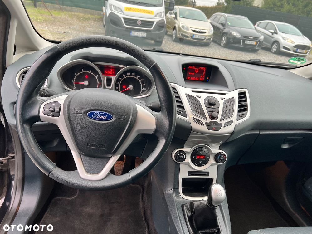Ford Fiesta 1.25 Titanium - 9