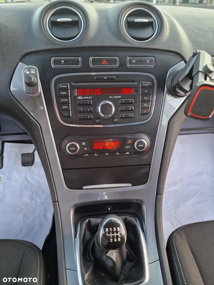 Ford Mondeo 1.6 T Titanium - 17