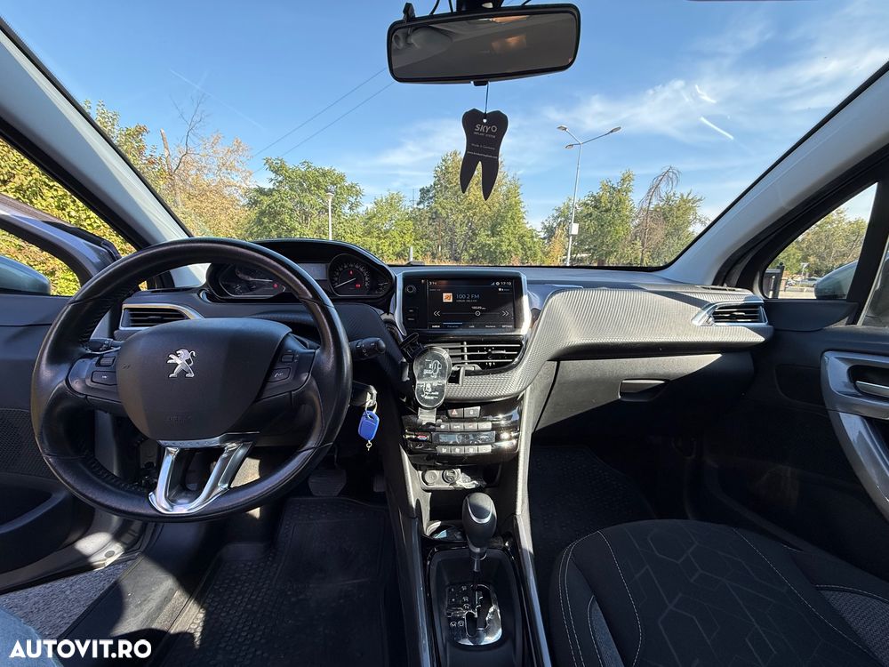 Peugeot 2008 1.2 PureTech Turbo EAT6 S&S Active - 5