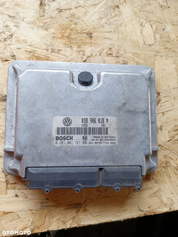 VW PASSAT B5 1.9 TDI STEROWNIK SILNIKA 038906018N (2SZT) - 1