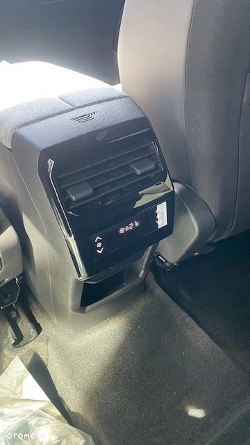 Peugeot 5008 1.2 PureTech mHEV Allure S&S e-DCS6 - 16