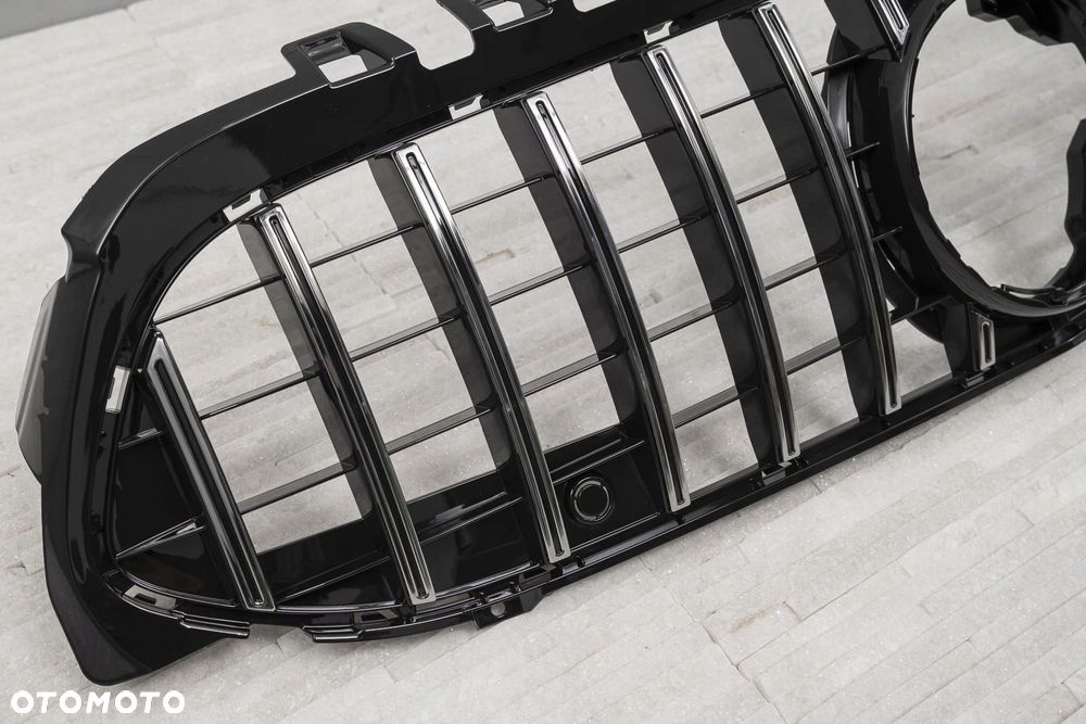 mercedes a-class w177 2018-2023 z kamerą grill gt panamericana srebrny - 9