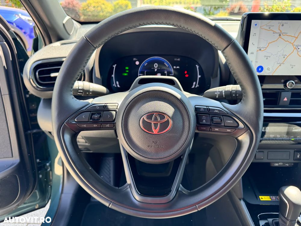 Toyota Yaris Cross 1.5 VVT-i HSD 116 4x2 HEV Dynamic - 12