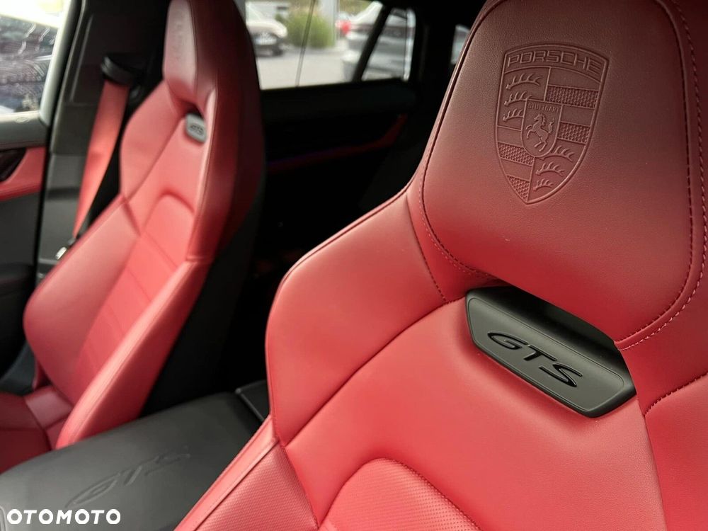 Porsche Panamera GTS - 24