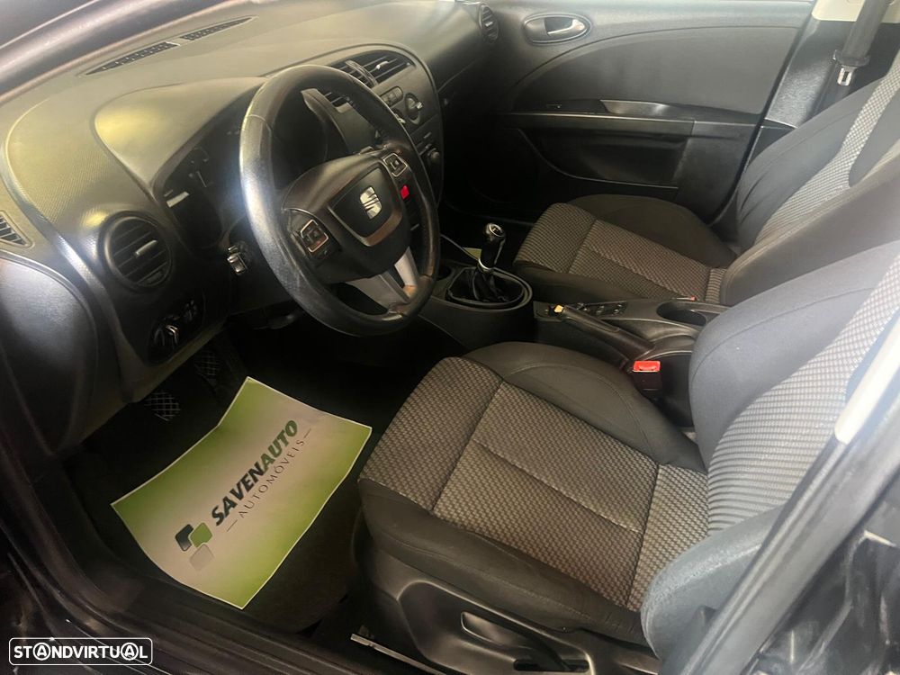 SEAT Leon 1.6 TDI ECOMOTIVE Sport Start/Stop - 16