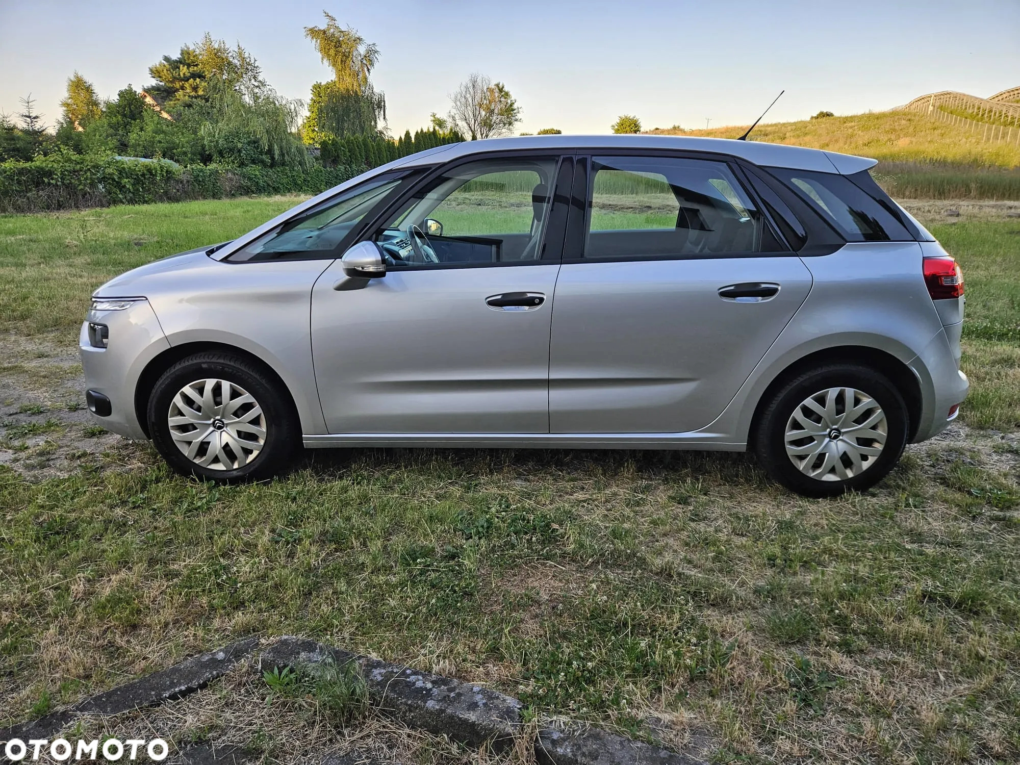 Citroën C4 Picasso 1.2 PureTech Attraction - 4