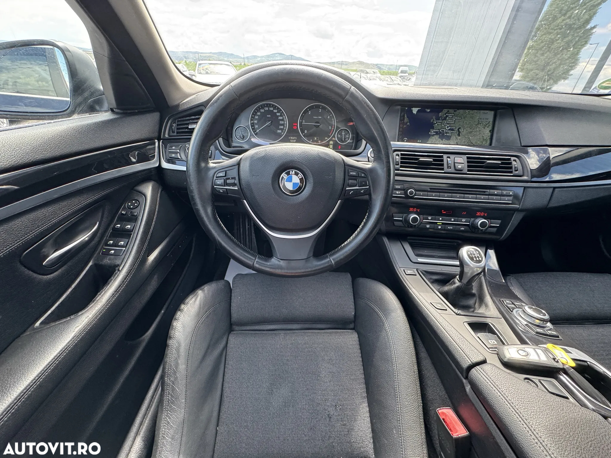 BMW Seria 5 520d - 26