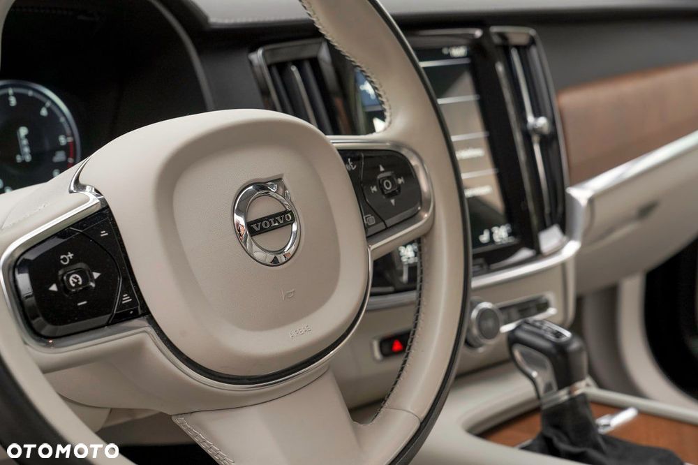 Volvo S90 D4 Inscription - 24