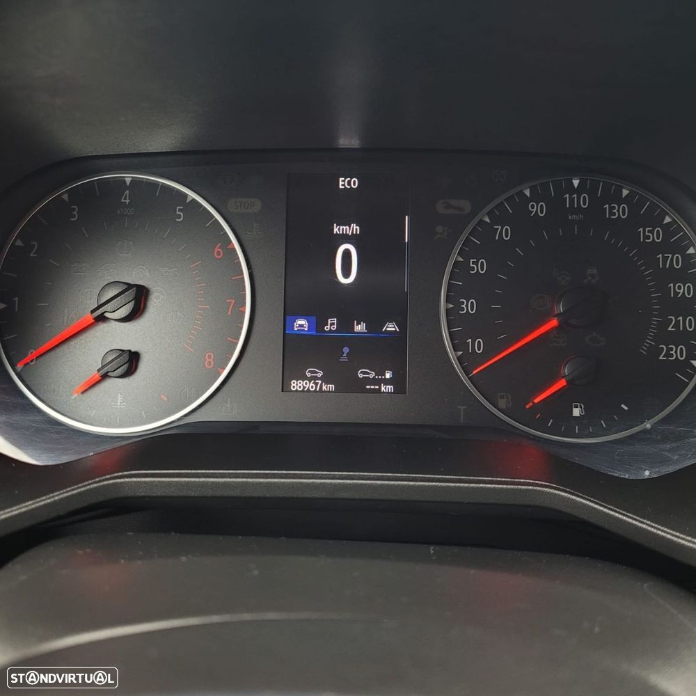 Renault Clio 1.0 TCe Exclusive - 28