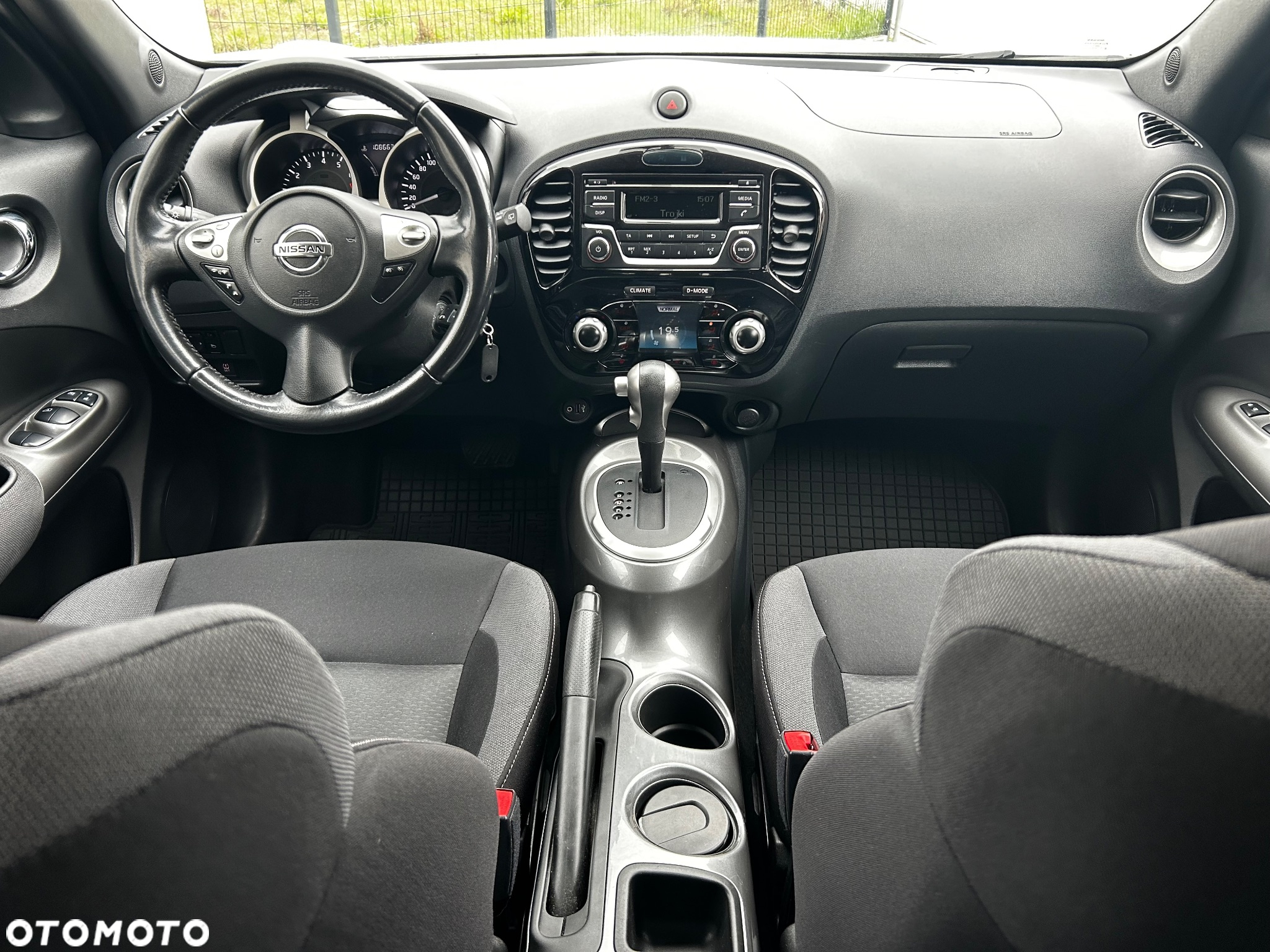 Nissan Juke 1.6 Acenta Xtronic - 11