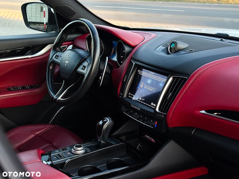 Maserati Levante Q4 GranSport - 16