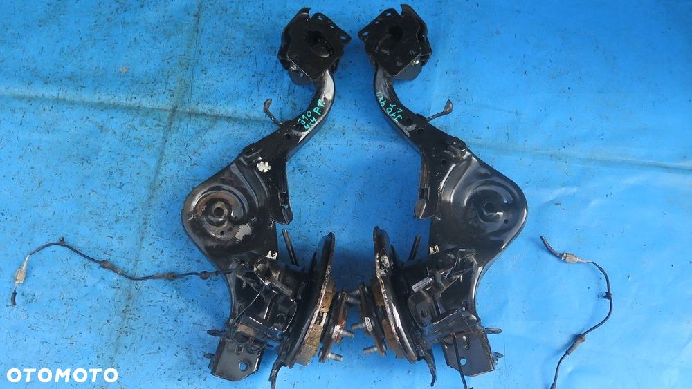 Wahacz Zwrotnica Tył Tylny Lewy lub Prawy NISSAN QASHQAI J10 4X4