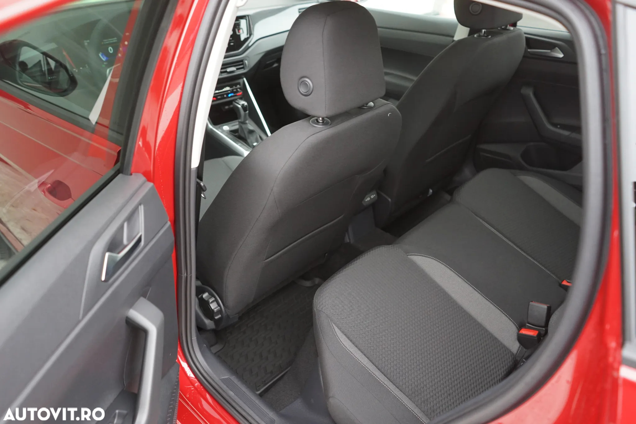 Volkswagen Taigo 1.0 TSI DSG Advanced - 26