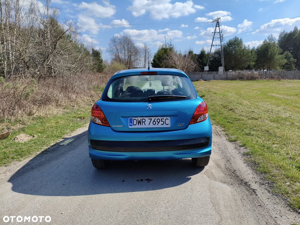 Peugeot 207 - 6