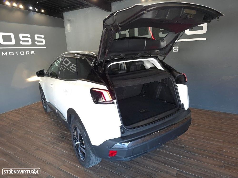 Peugeot 3008 1.5 BlueHDi Allure Pack EAT8 - 16