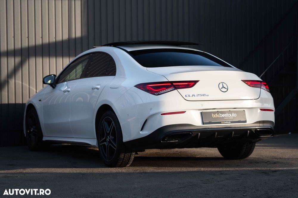 Mercedes-Benz CLA 250 e 8G-DCT AMG Line - 21