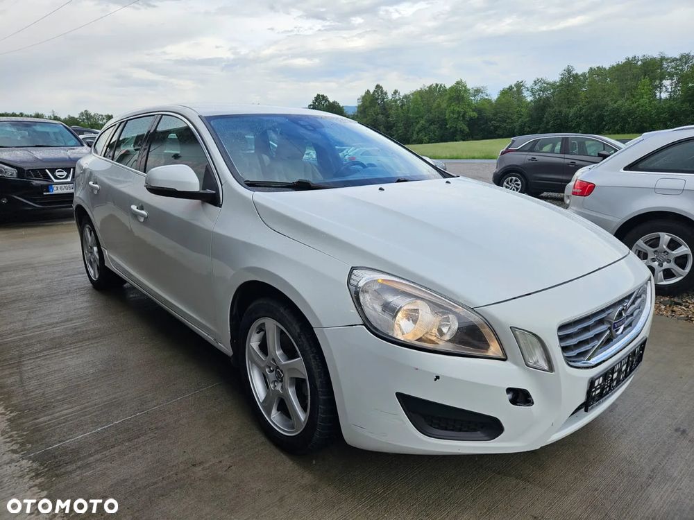 Volvo V60 D2 Kinetic - 2