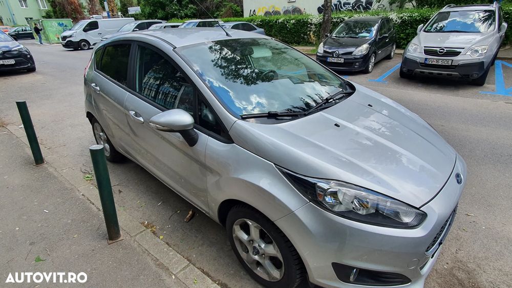 Ford Fiesta - 2